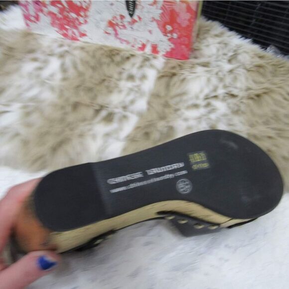 Chinese Laundry Wedge New - Picture 6 of 6